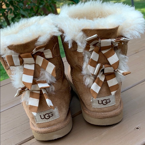 girls ugg boots size 1